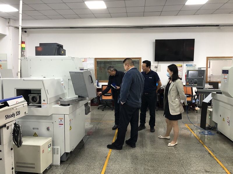 碩方紀(jì)總講解走心機(jī)裝配工藝.jpg 碩方紀(jì)總講解走心機(jī)裝配工藝.jpg